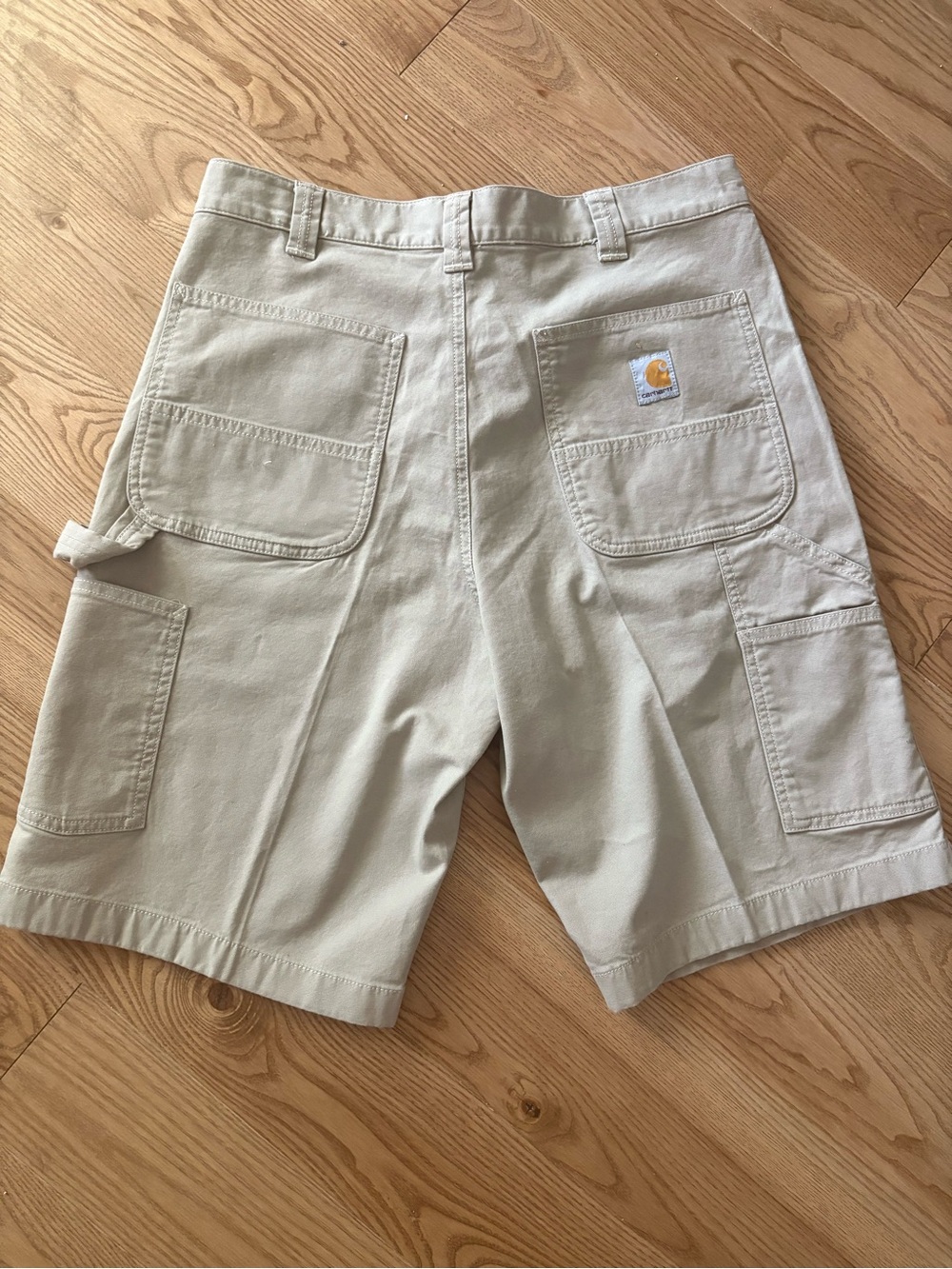 Carhartt Beige Shorts – Utility Cargo Style